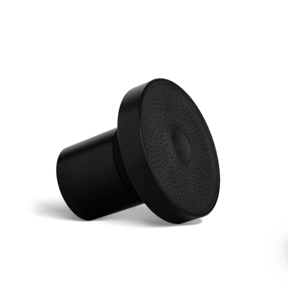 Jolie filtered showerhead in jet black for reducing hair shedding and dry skin