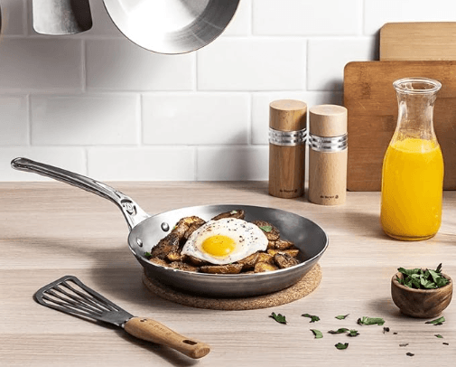 de Buyer Mineral B Pro carbon steel pan, non toxic, made in France