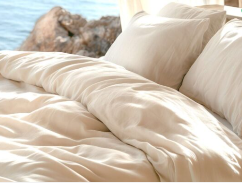 Sleep and Beyond 300TC percale organic cotton duvet cover, GOTS certified, coconut button closure